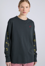 Load image into Gallery viewer, Pizza Print  long sleeve t-Shirt
